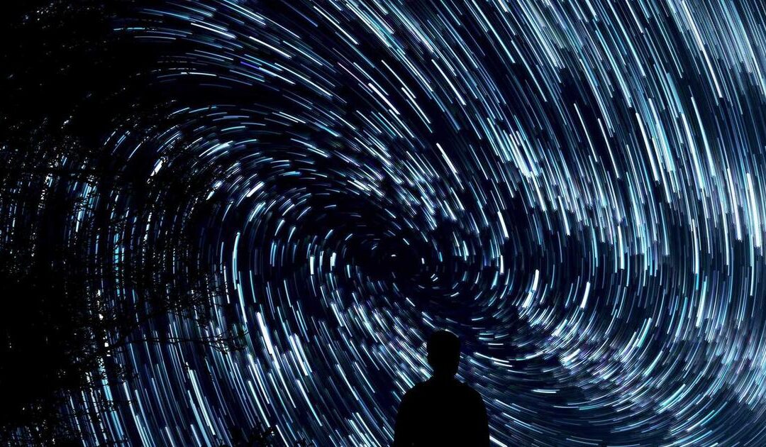 Ascensor en edificio antiguo en Madrid: cómo tramitarlo y ayudas disponibles